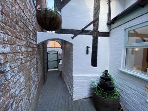 Rear- click for photo gallery